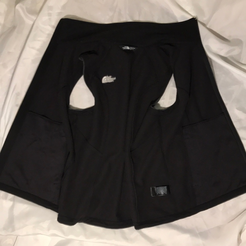 North Face Apex Bionic Large Soft Shell Vest - image 3